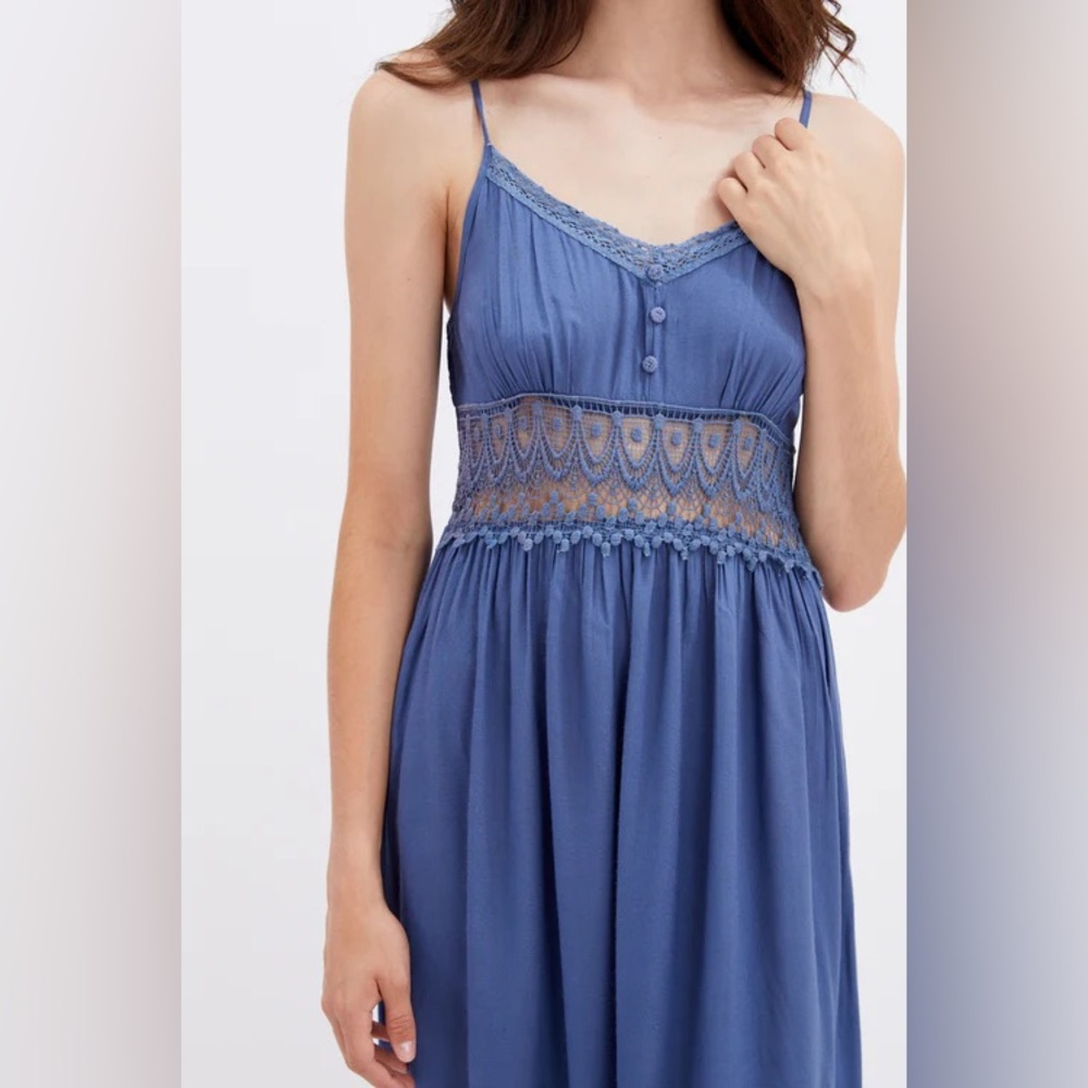 CALIFORNIA MOONRISE Spaghetti Strap Maxi Dress with Lace Inserts